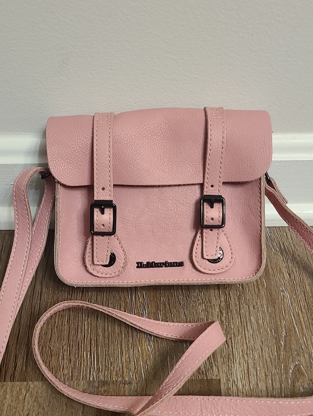 Dr Martens Pisa Leather 7 Inch Mini Satchel Crossbody in Peach Beige Pale Pink